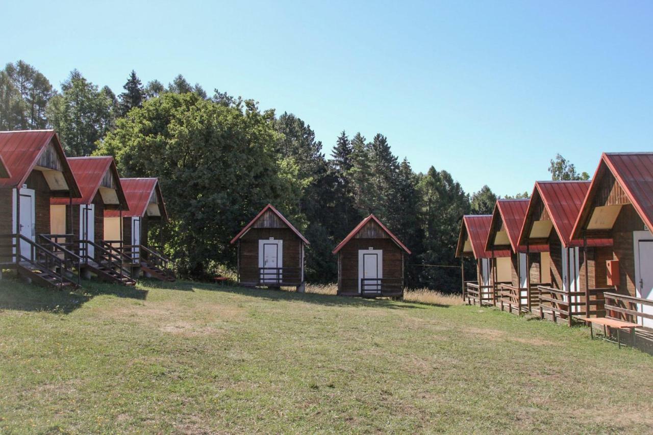 Camping V Raji - Palda Rovensko pod Troskami المظهر الخارجي الصورة